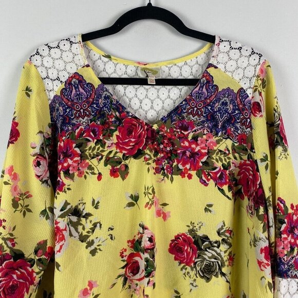 Fig and Flower Floral Popover Blouse Size 2X Yellow Lace Detail 3/4 Sleeves - Picture 2 of 11